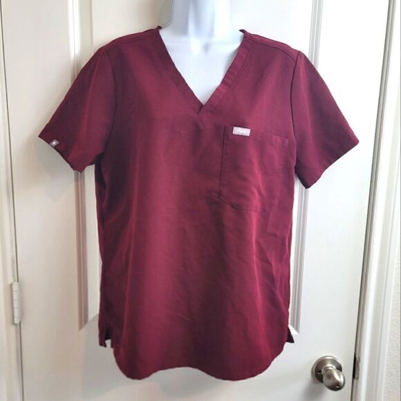 FIGS Technical Collection Vneck Top - Picture 1 of 7